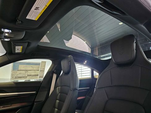 New 2025 Porsche Taycan image 25