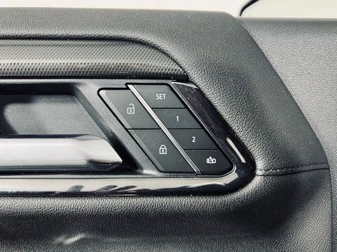 Used 2025 GMC Sierra 1500 AT4 w/ AT4 Premium Package image 23