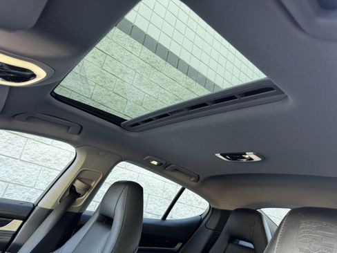 Used 2016 Porsche Panamera Edition image 32