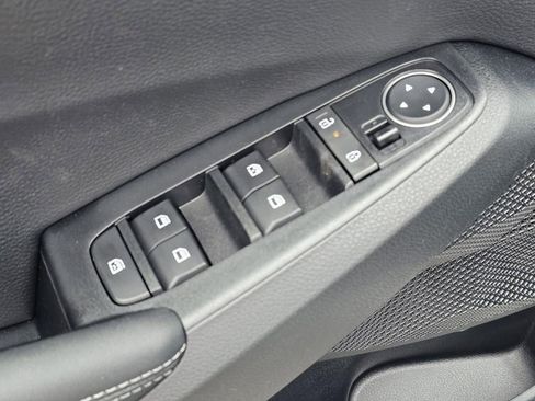 New 2026 Kia Seltos EX FWD image 17