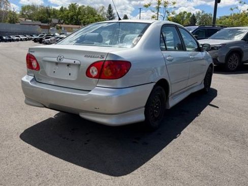 Used 2004 Toyota Corolla CE FWD image 3