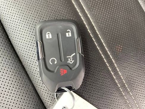 Certified 2023 GMC Acadia Denali image 19