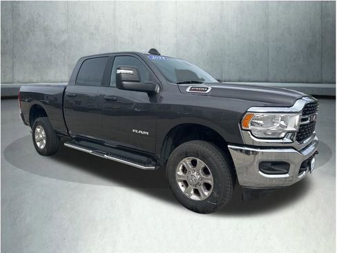 Used 2024 RAM 2500 Big Horn AWD/4WD image 9