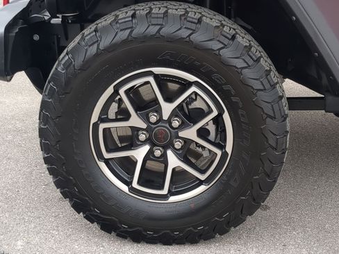 Used 2026 Jeep Wrangler Unlimited Rubicon image 9