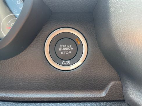 New 2026 RAM 1500 Big Horn AWD/4WD image 18