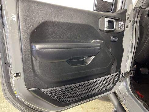 Used 2019 Jeep Wrangler Rubicon image 17