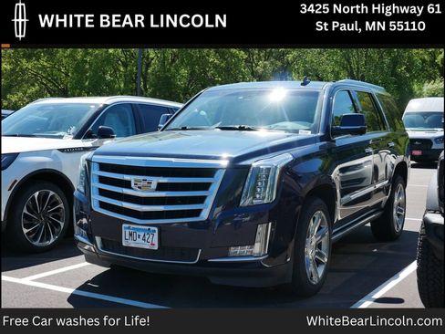 Used 2017 Cadillac Escalade Premium Luxury AWD/4WD image 1