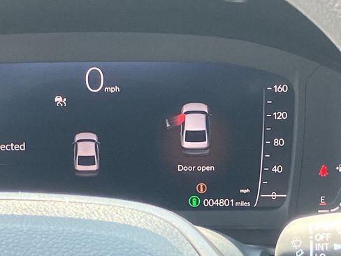 Used 2025 Honda Accord SE image 24