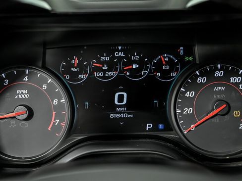Used 2018 Chevrolet Camaro SS RWD image 22