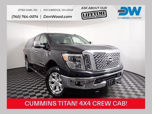 Used 2016 Nissan Titan SL image 1