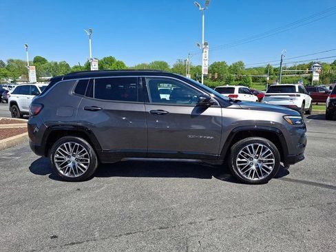 Used 2023 Jeep Compass Limited w/ Elite Group AWD/4WD image 9