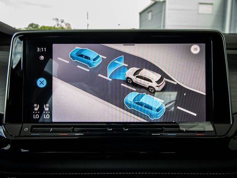New 2026 Volkswagen Atlas Cross Sport SE FWD image 46