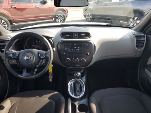 Used 2018 Kia Soul image 17