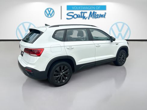 Used 2024 Volkswagen Taos S FWD image 7