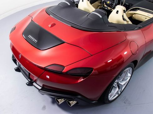 Certified 2024 Ferrari Roma Spider image 20