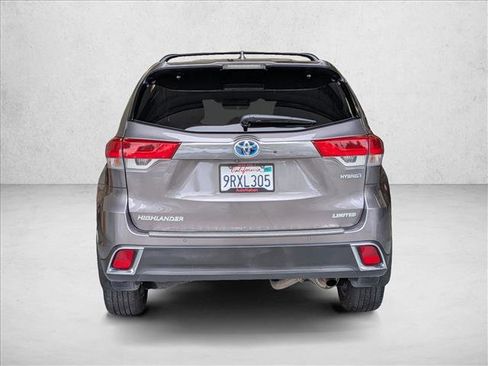 Used 2019 Toyota Highlander Limited Platinum AWD/4WD image 7