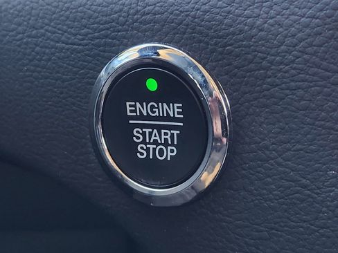 Used 2024 Ford Edge SEL image 22