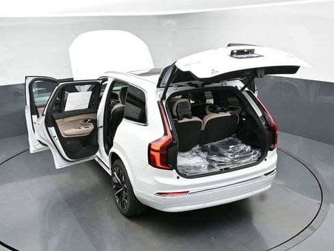 New 2026 Volvo XC90 B6 Ultra w/ Protection Package image 52