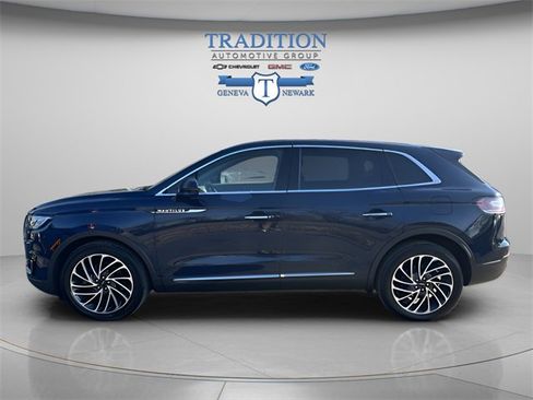 Used 2020 Lincoln Nautilus Reserve image 2