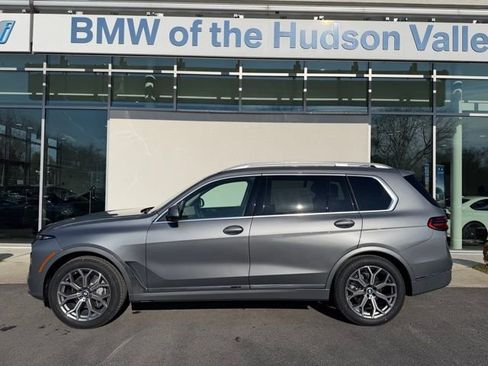 New 2026 BMW X7 xDrive40i w/ Executive Package image 2