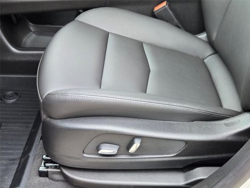 New 2026 Cadillac XT5 Luxury w/ LPO, Floor Liner Package image 22