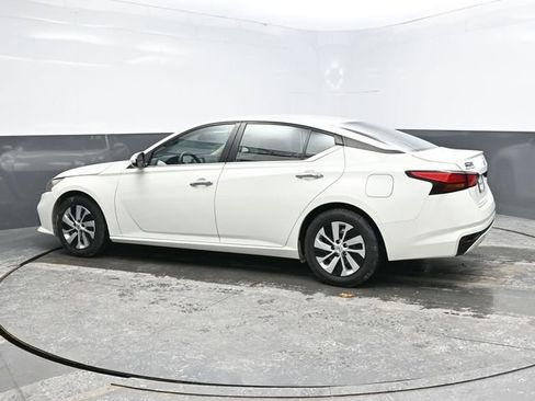 Used 2021 Nissan Altima 2.5 S image 4