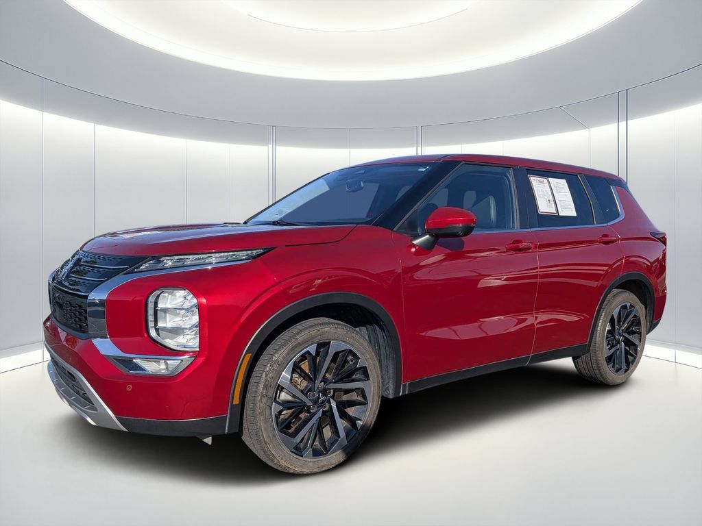 Used 2023 Mitsubishi Outlander SE FWD image 6