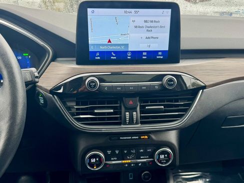 Certified 2020 Ford Escape Titanium w/ Titanium Premium Package 2.0 image 25