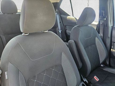 Used 2020 Nissan Kicks S FWD image 15