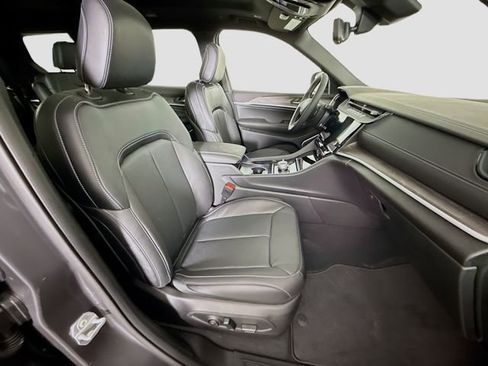 New 2026 Jeep Grand Cherokee L Limited AWD/4WD image 29