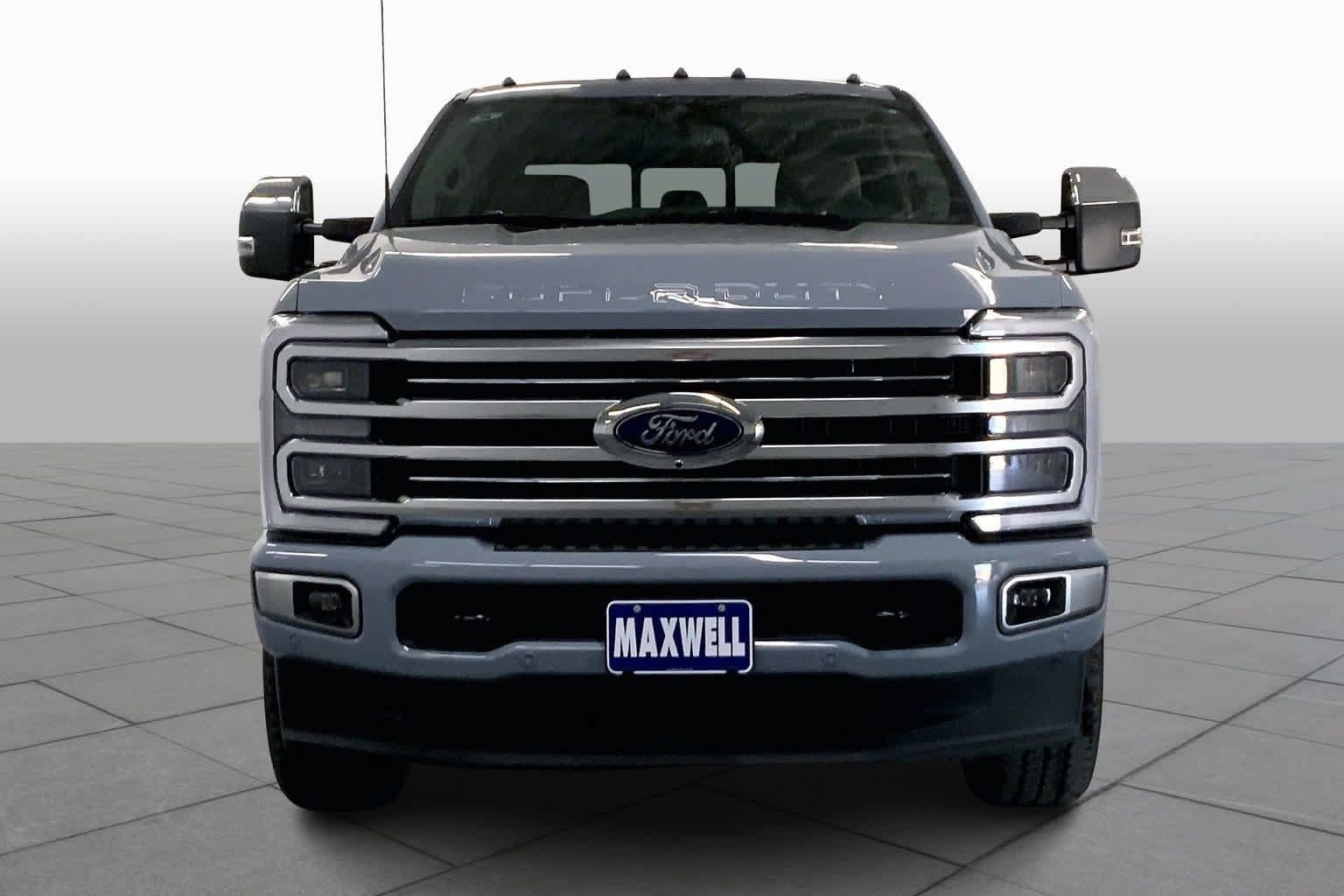 Used 2025 Ford F350 Platinum w/ Platinum Plus Package AWD/4WD image 4