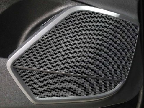 Used 2023 Audi Q5 2.0T Premium w/ Convenience Package image 17