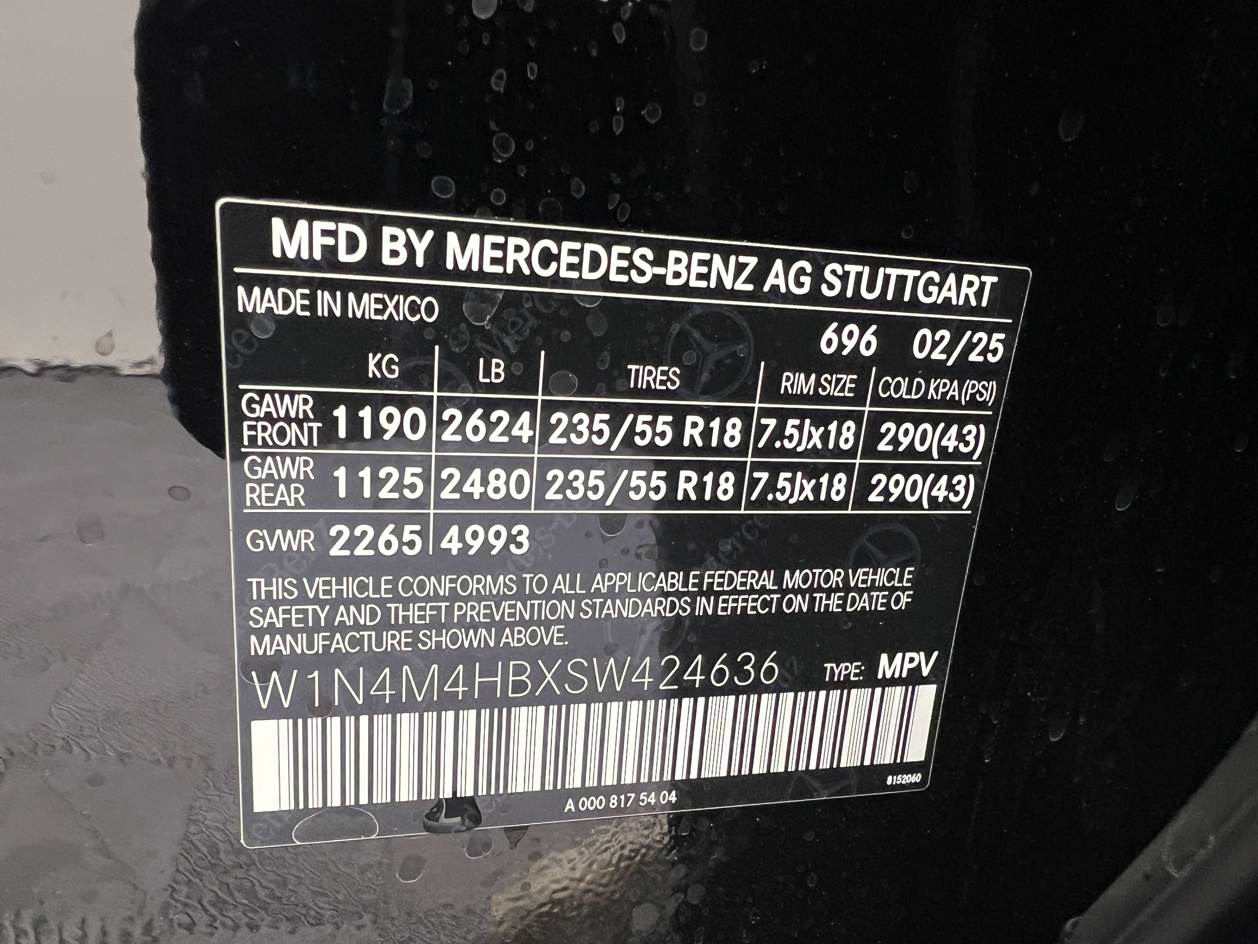 Used 2025 Mercedes-Benz GLB 250 4MATIC image 34