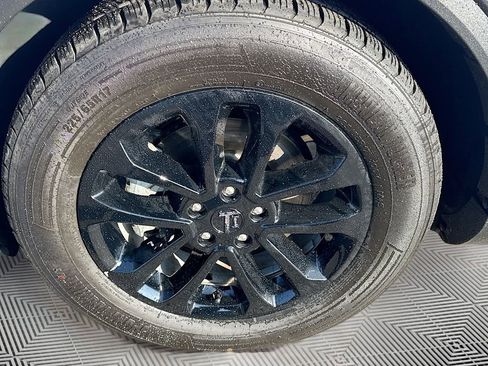 Used 2022 Ford Escape SE image 27