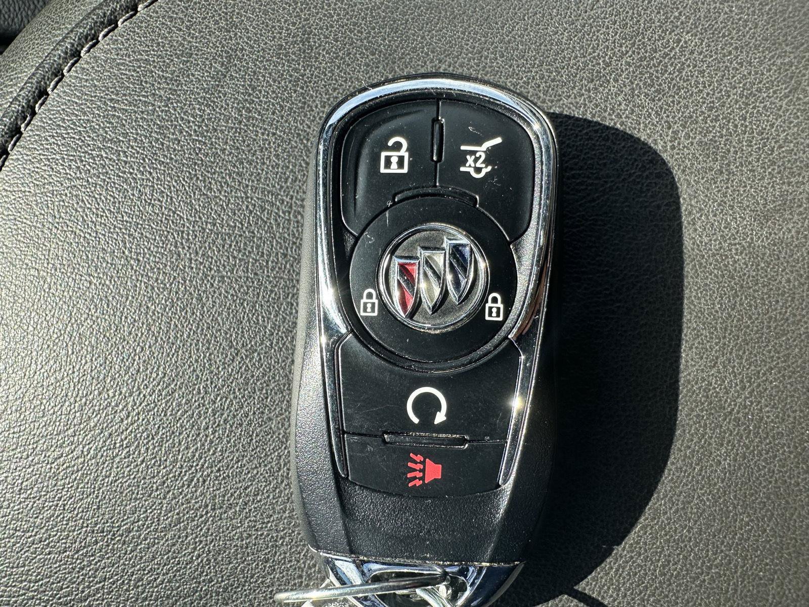 Used 2022 Buick Enclave Avenir w/ Avenir Technology Package AWD/4WD image 15