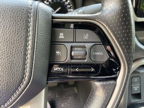 Used 2023 Toyota Tundra SR5 w/ SR5 Convenience Package RWD image 36