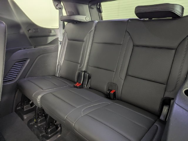 Used 2024 GMC Yukon Denali AWD/4WD image 18