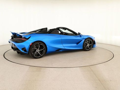 Used 2024 McLaren 750S Spider RWD image 8