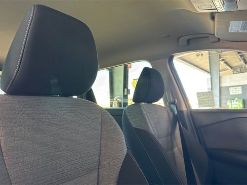 Used 2023 Nissan Rogue SV image 22