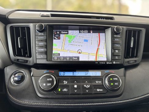 Used 2018 Toyota RAV4 XLE image 19