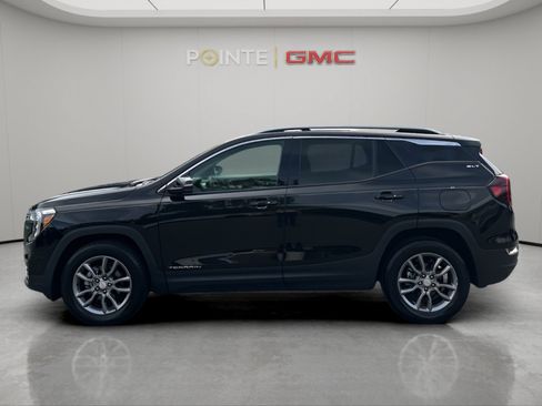 Used 2023 GMC Terrain SLT AWD/4WD image 6