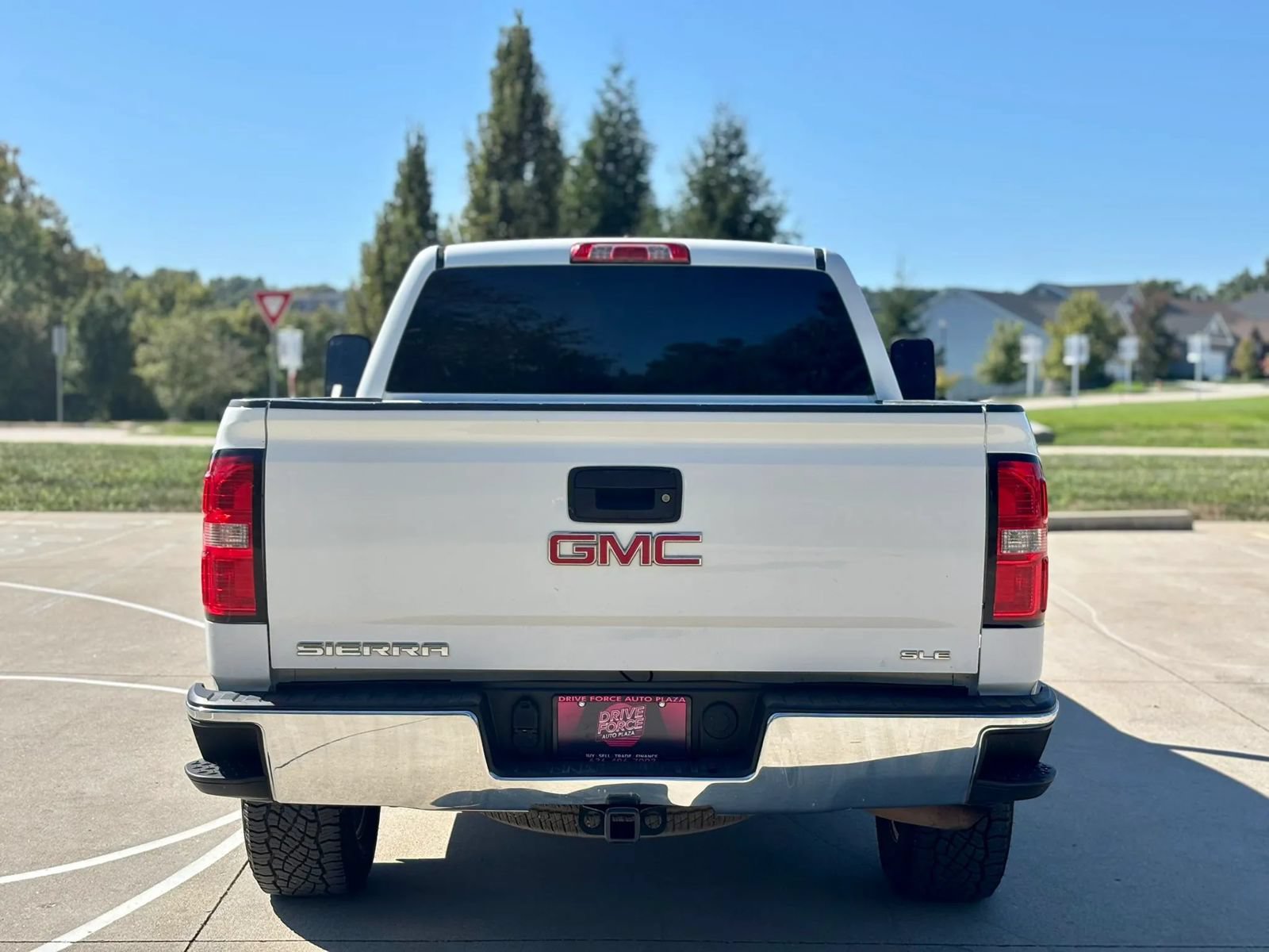 Used 2014 GMC Sierra 1500 SLE w/ SLE Fleet Preferred Package AWD/4WD image 7