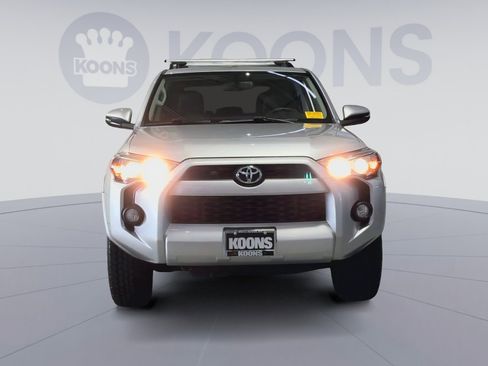 Used 2019 Toyota 4Runner SR5 Premium AWD/4WD image 4