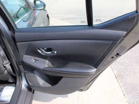 Used 2022 Nissan Sentra SV image 23