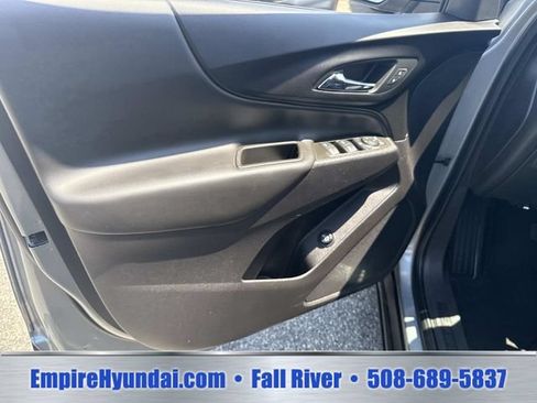 Used 2024 Chevrolet Equinox LT w/ Driver Convenience Package AWD/4WD image 19