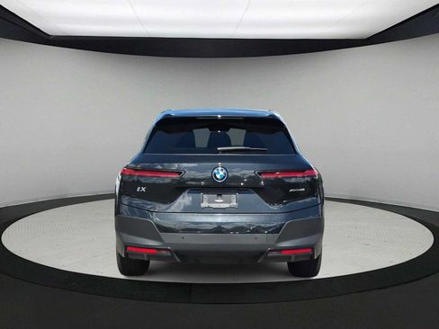 Used 2024 BMW iX xDrive50 AWD/4WD image 7
