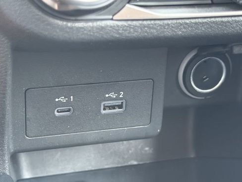 Used 2024 Nissan Kicks SV FWD image 16