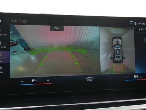 Used 2023 BMW X7 M60i w/ Executive Package image 54