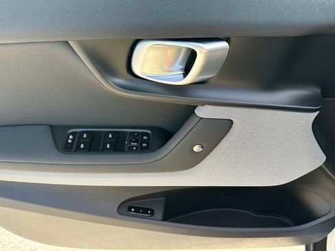 Used 2024 Polestar Polestar 2 RWD image 13