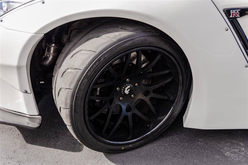 Used 2015 Nissan GT-R Black Edition AWD/4WD image 45